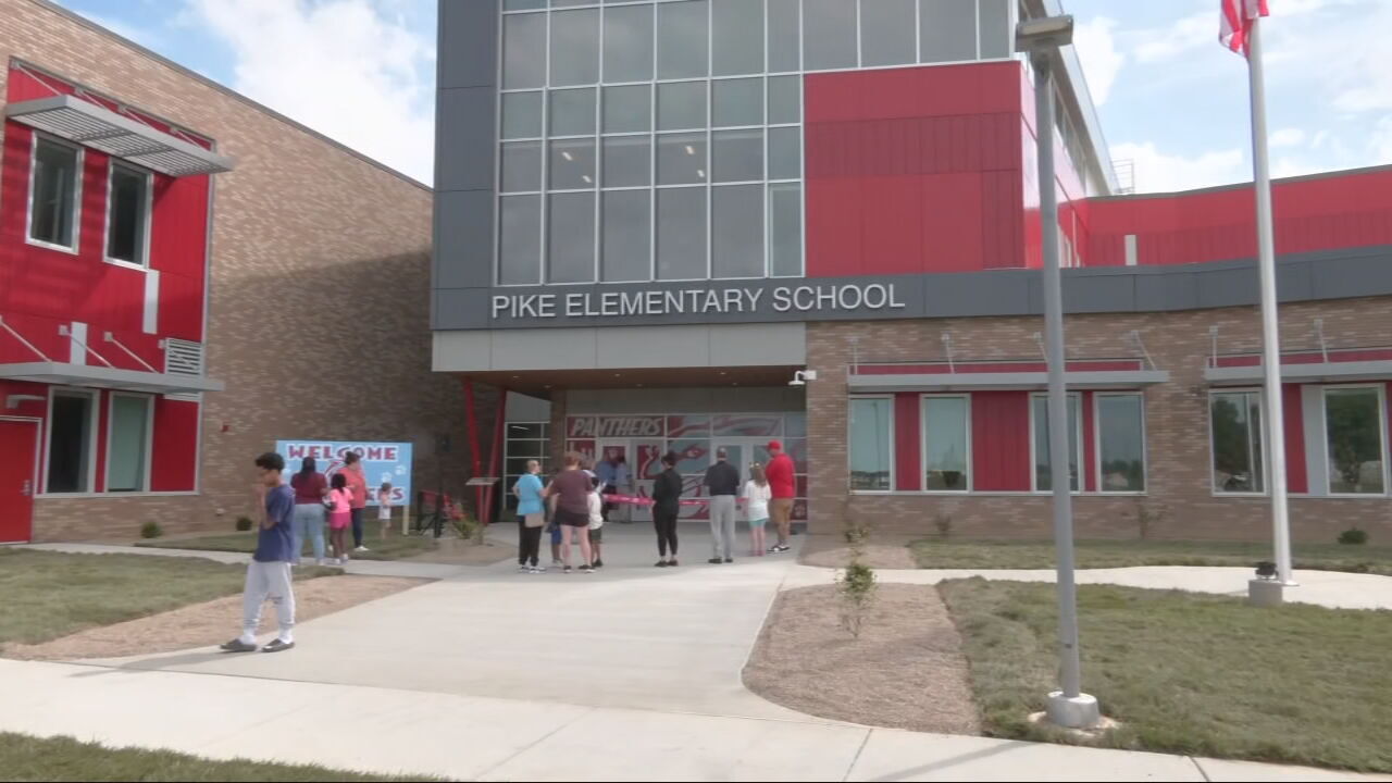 Greater Clark County Schools cuts ribbon on new elementary school in Jeffersonville